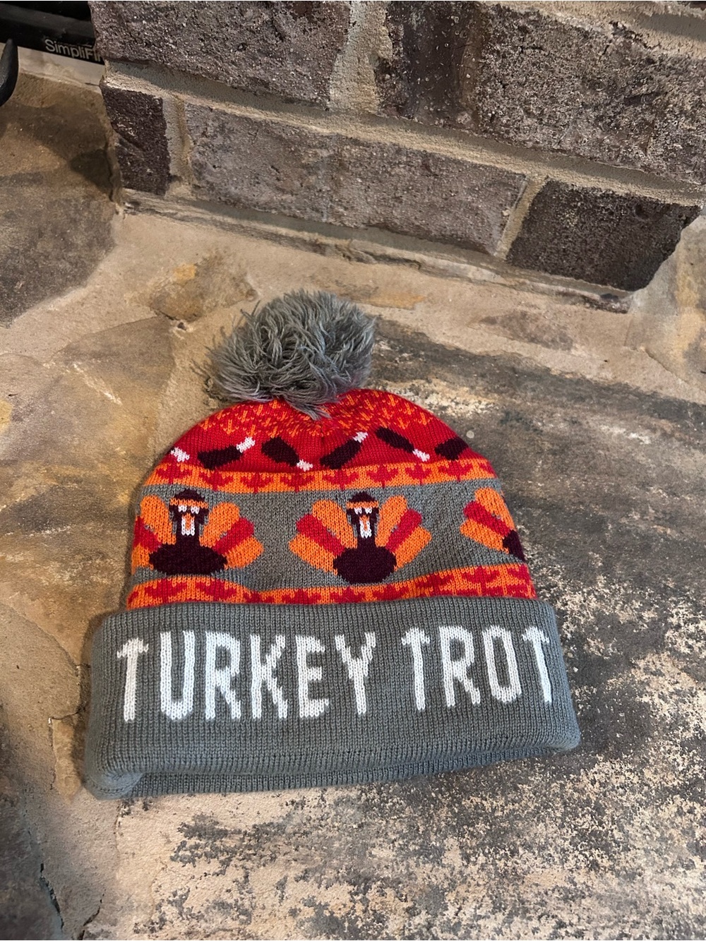 Turkey Trot Mens Womens Pom Beanie Hat toboggan Des Moines Iowa